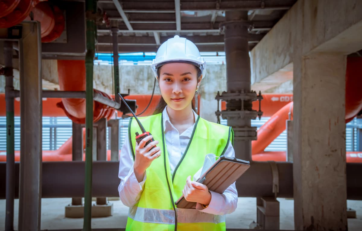 建設現場の配管、どこに消えた?|GPS・RFIDタグで実現する所在管理システムの選び方【配管工事業向け】